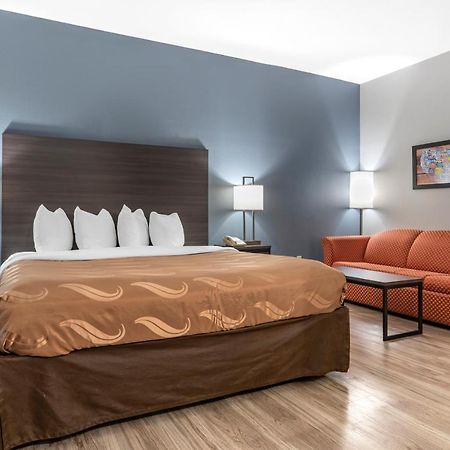 Quality Inn & Suites Demopolis Екстер'єр фото