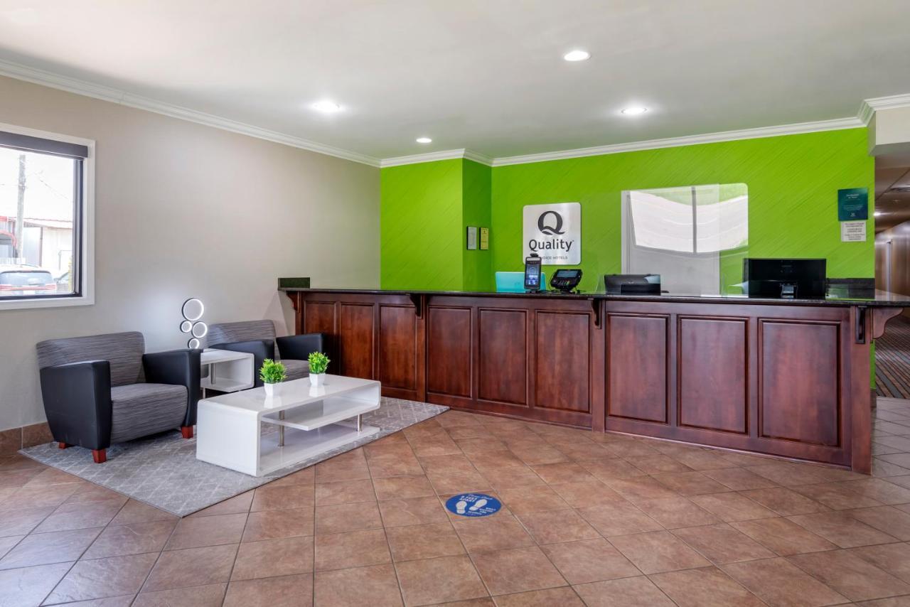 Quality Inn & Suites Demopolis Екстер'єр фото