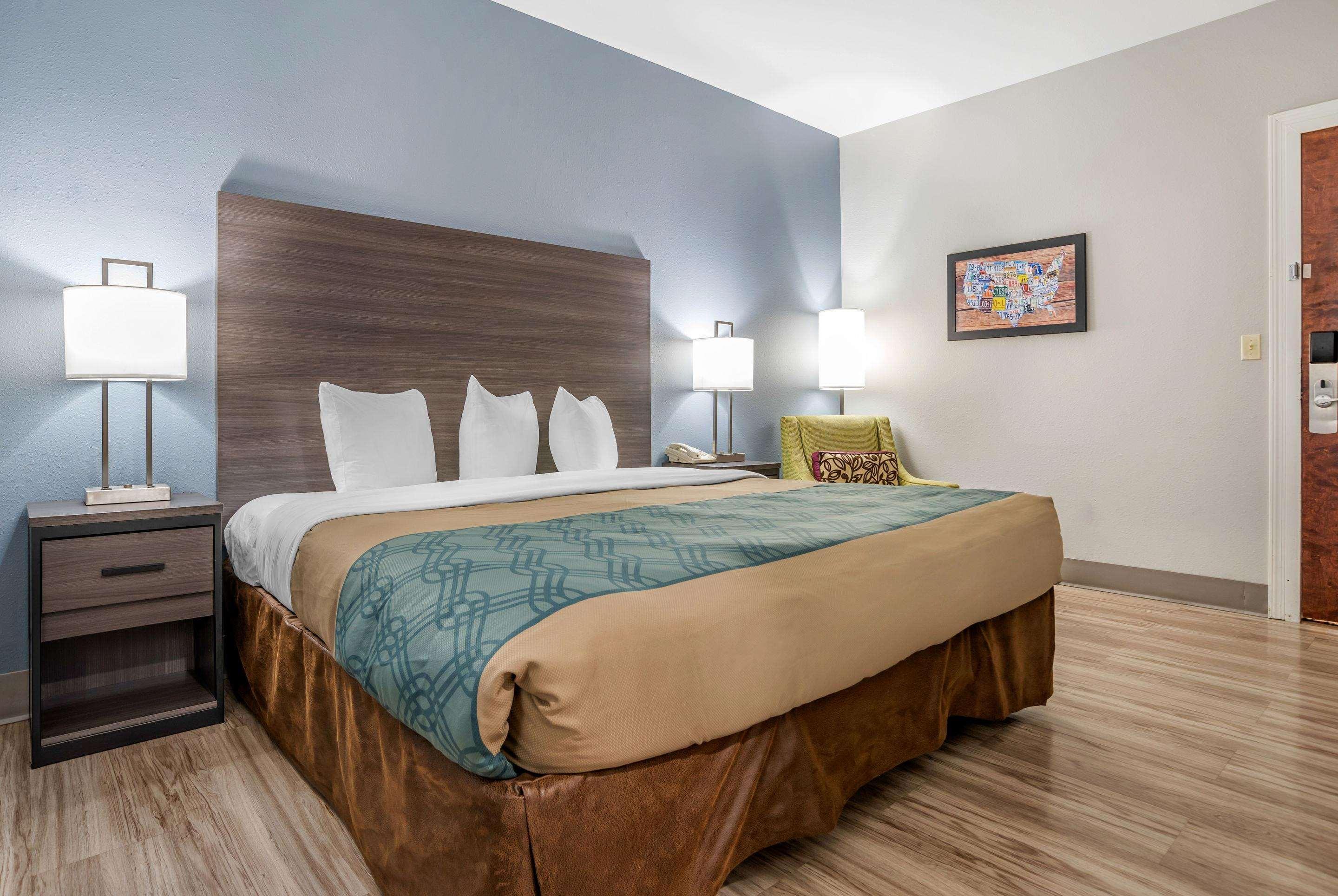 Quality Inn & Suites Demopolis Екстер'єр фото