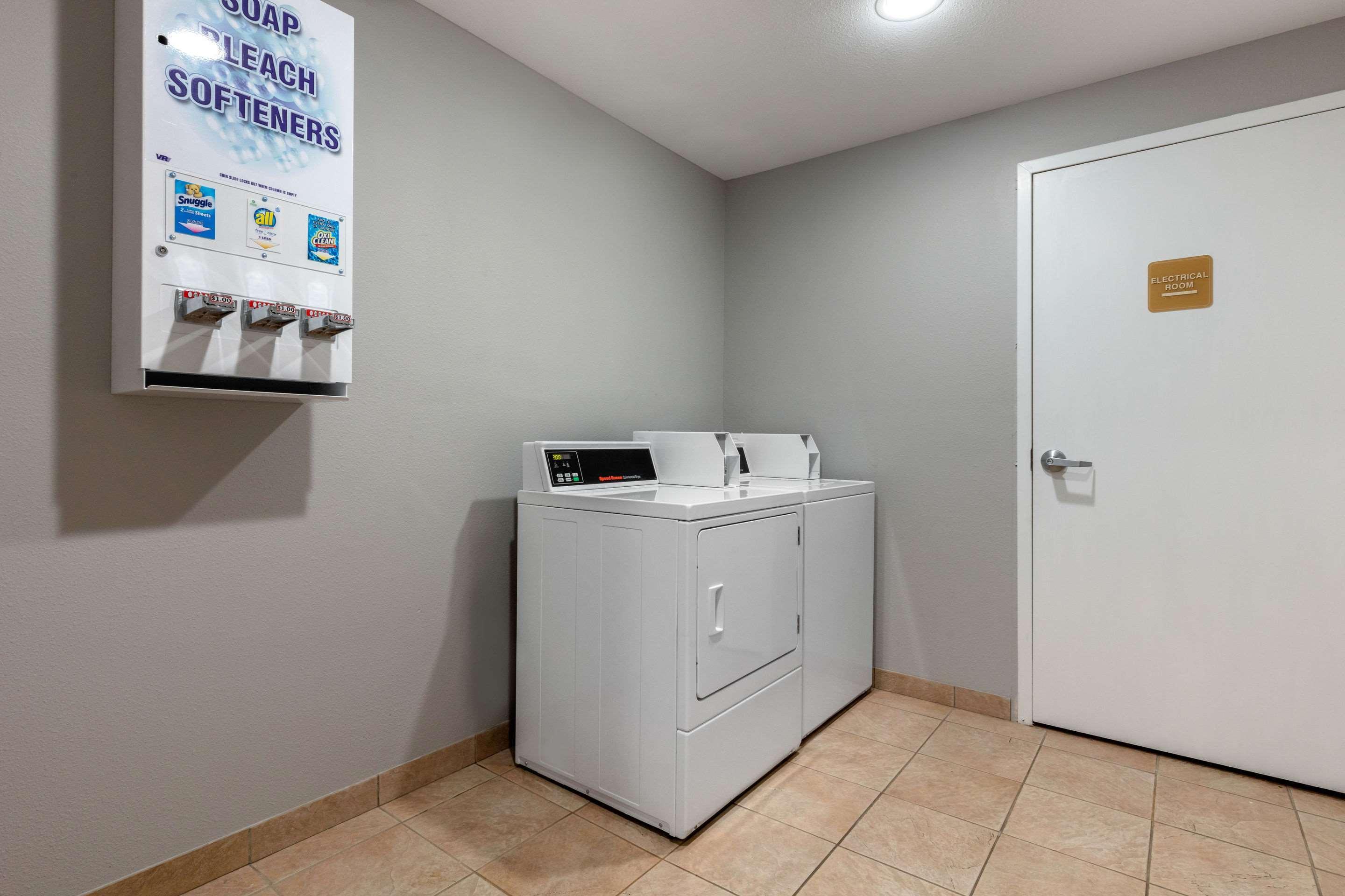 Quality Inn & Suites Demopolis Екстер'єр фото
