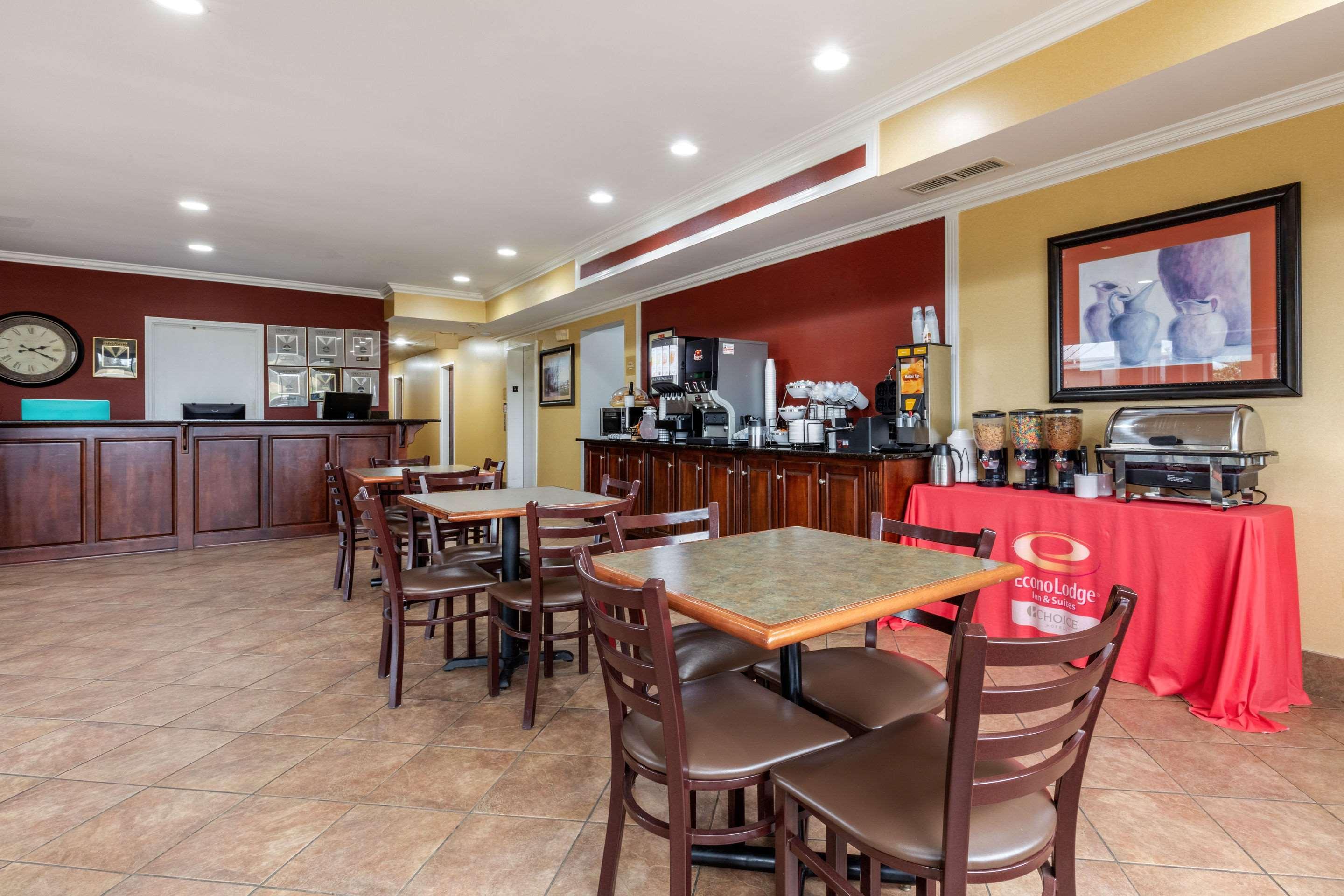 Quality Inn & Suites Demopolis Екстер'єр фото